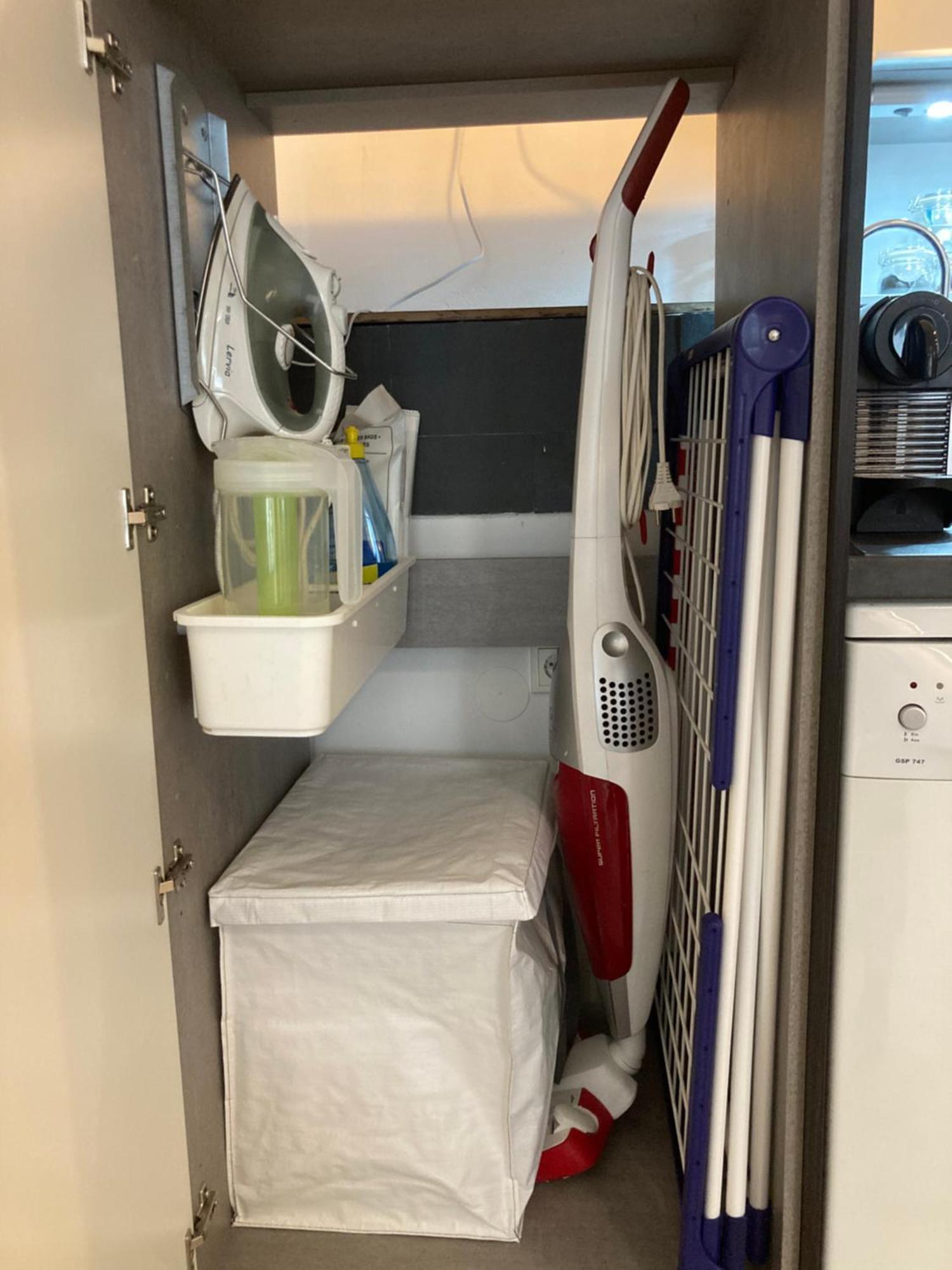 Living At Saarpartments -Adultsonly- 2 Bedrooms, Kitchen - Business & Holiday Apartments For Long- And Short Term Stay, 3 Min To Train Station, Secure E-Bike Parking! 萨尔布吕肯 外观 照片