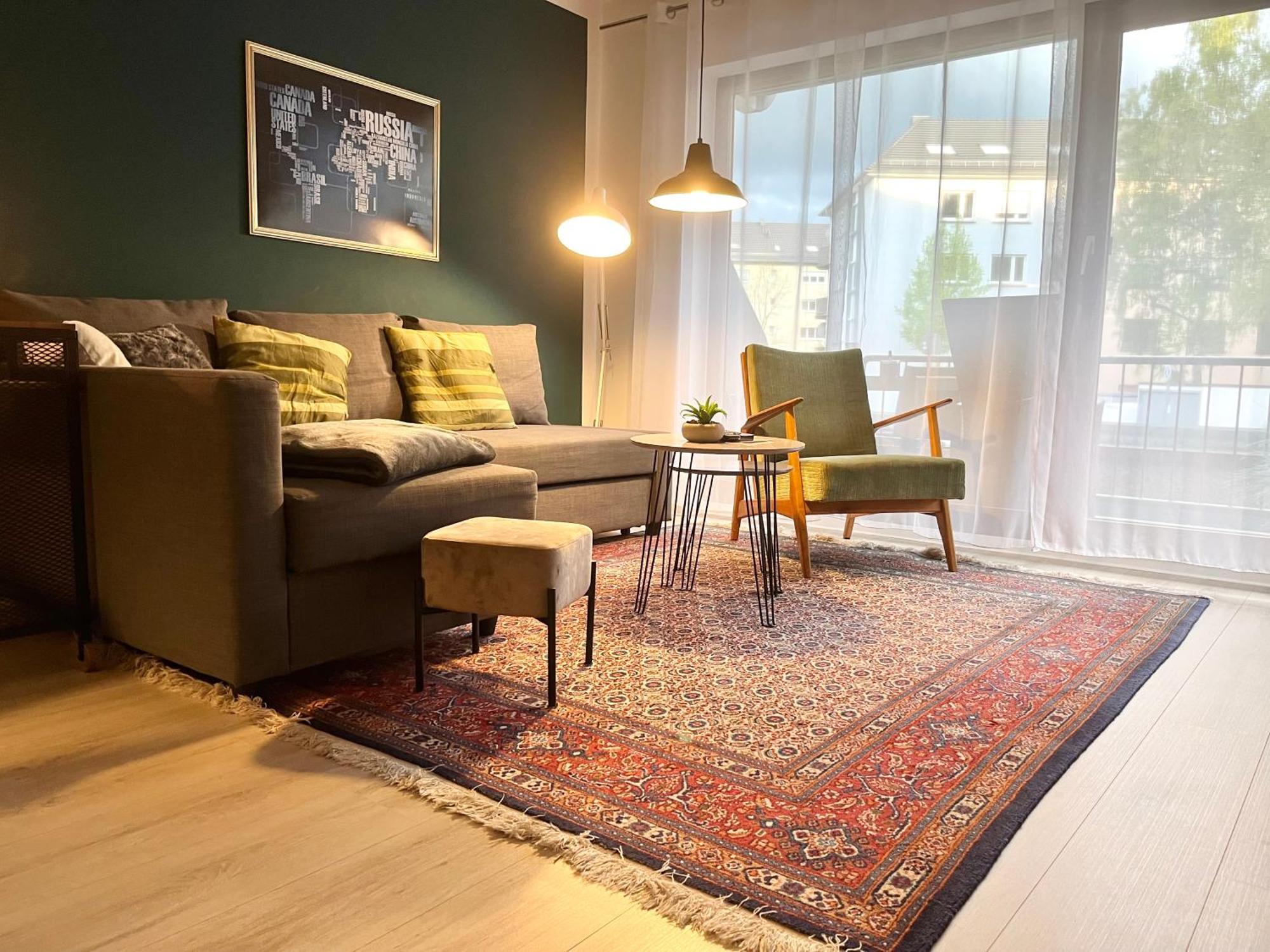 Living At Saarpartments -Adultsonly- 2 Bedrooms, Kitchen - Business & Holiday Apartments For Long- And Short Term Stay, 3 Min To Train Station, Secure E-Bike Parking! 萨尔布吕肯 外观 照片